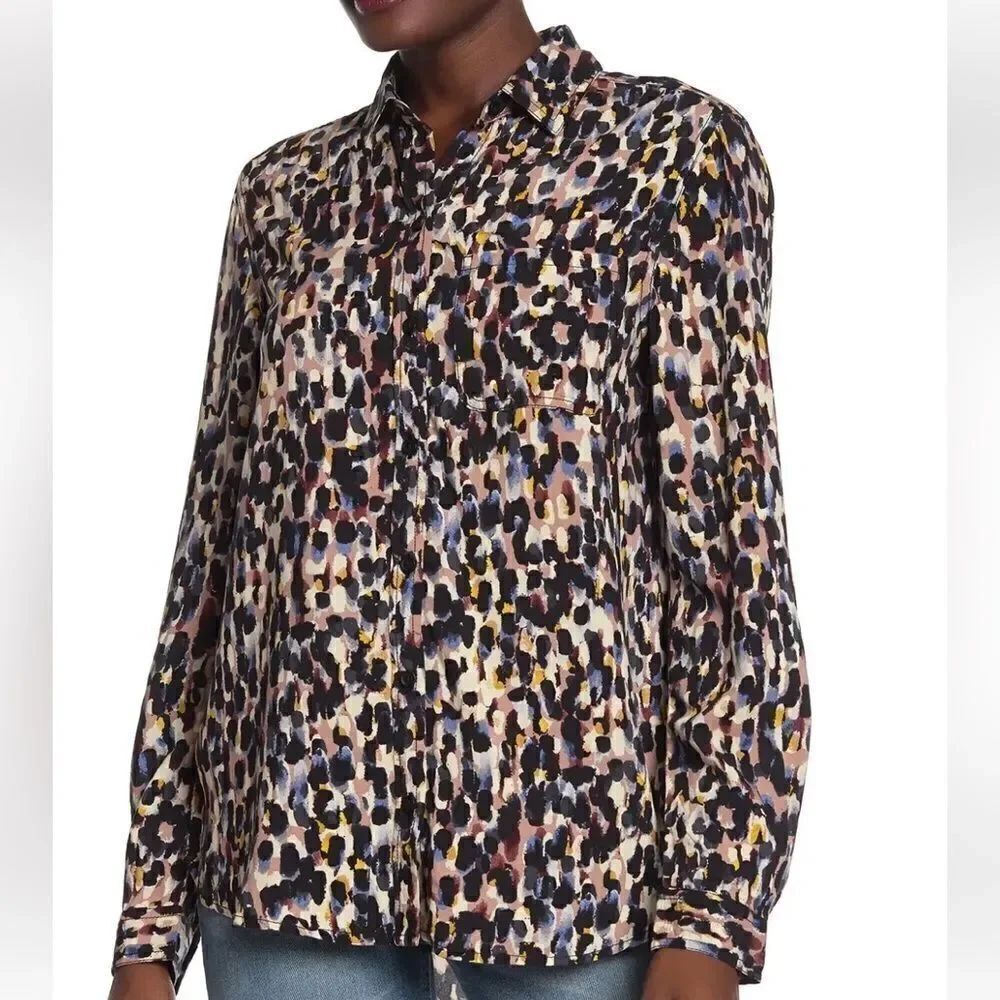 Beachlunchlounge Alana Abstract Paint Drip Spot
Button Down Blouse Sz L